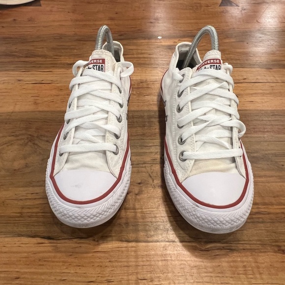 Converse White and Red Low-Top Sneakers - Picture 2 of 9